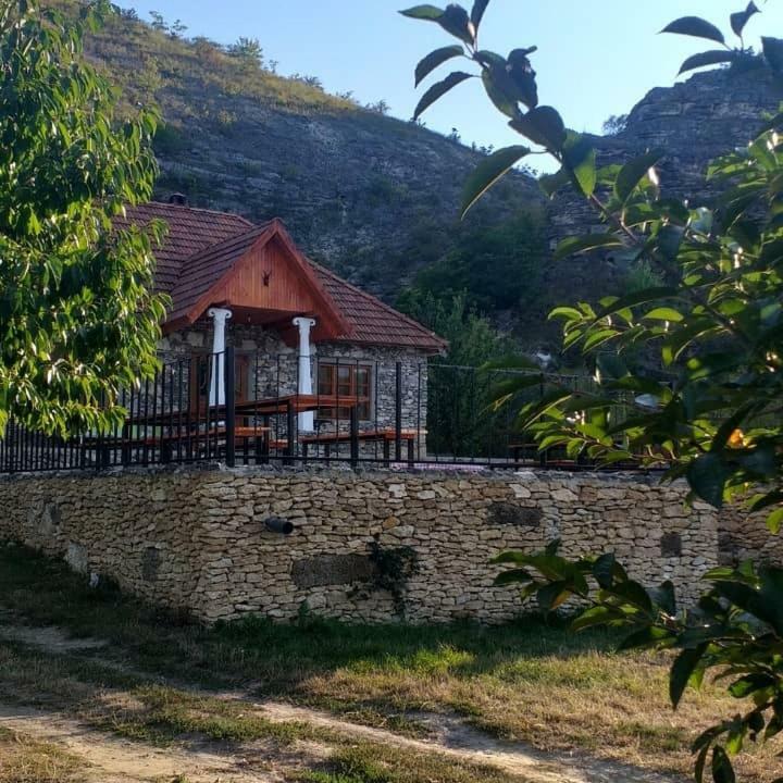 Butuceny Casa Agricultorului Varzari מראה חיצוני תמונה